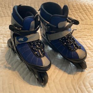 Typhoon adjustable size inline skates